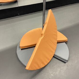 Materac do pole dance 5cm - wytrzymały, łatwy w czyszczeniu, kolorowy i praktyczny! - 18