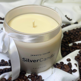 Świeca Coffee Latte od SilverCandle: Aromatyczna Podróż z Niespodzianką - 2